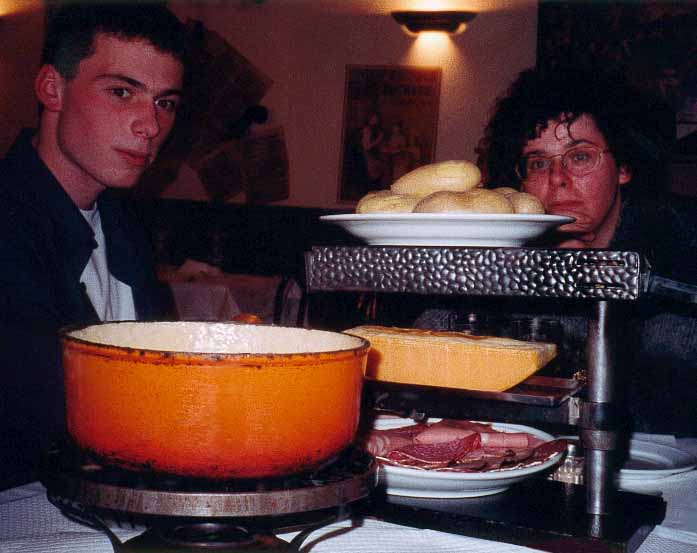 Et voici le menu : fondues et raclettes...